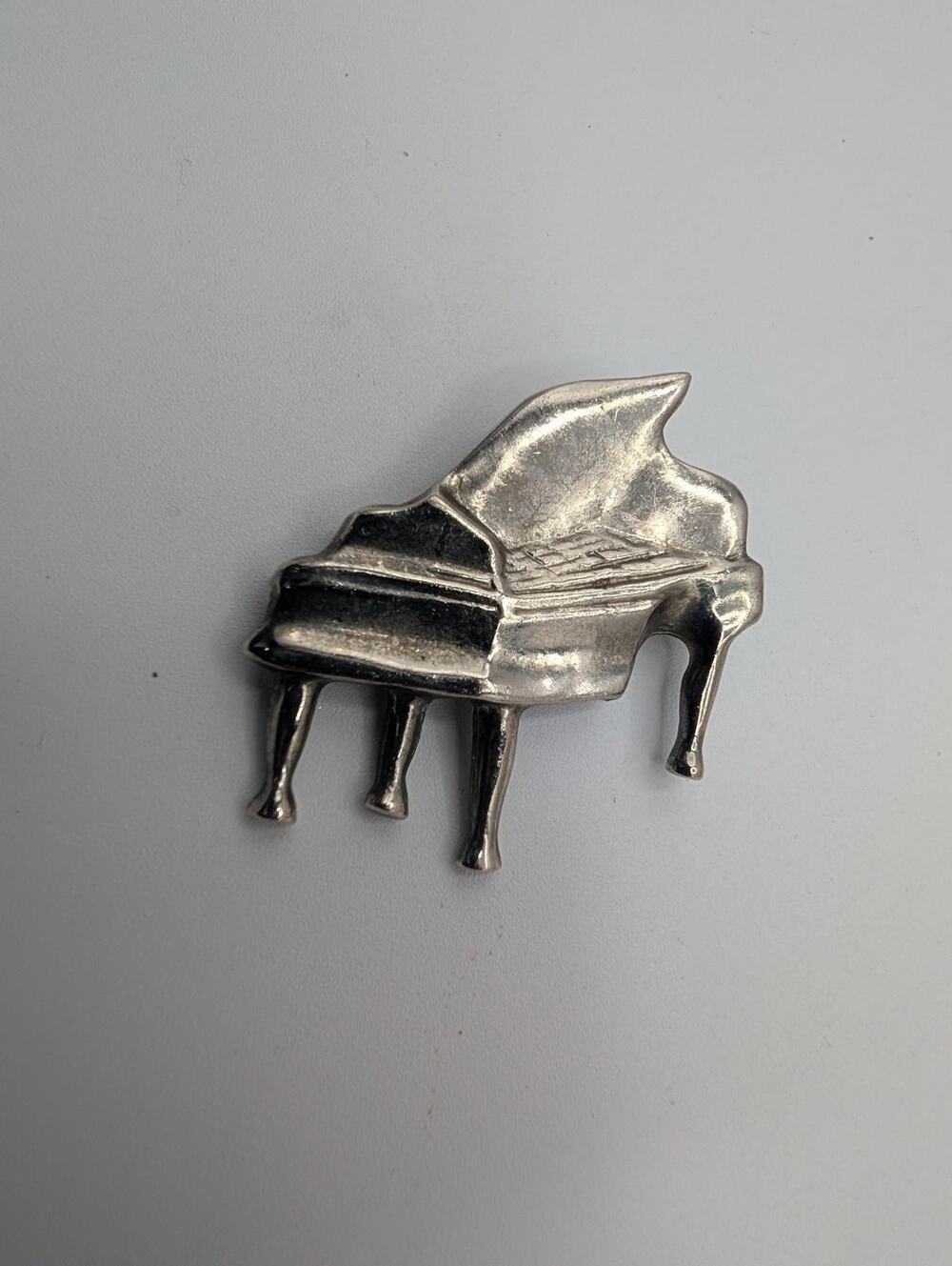 Vintage Grand Piano Brooch Pin Silver Tone Music Lover Musician Jewelry Gift